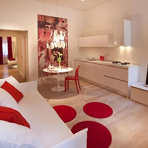 Hotel apartamentowy Truly